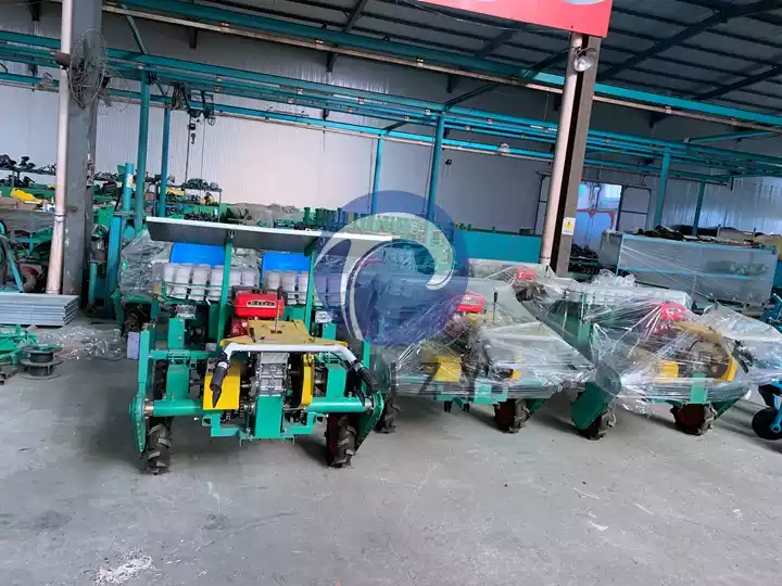 automatic transplanting machine