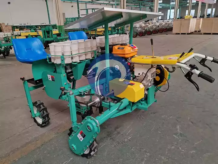 self-propelled transplanter machine