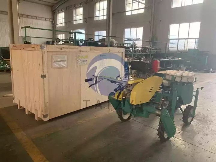 vegetable transplanter machine