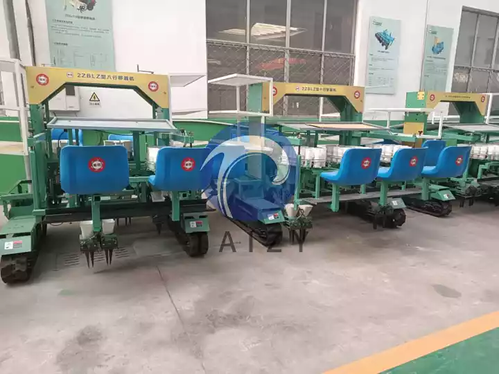 tracked type transplanting machines