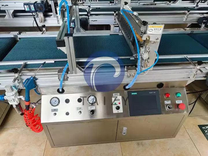 machine plug pour plants