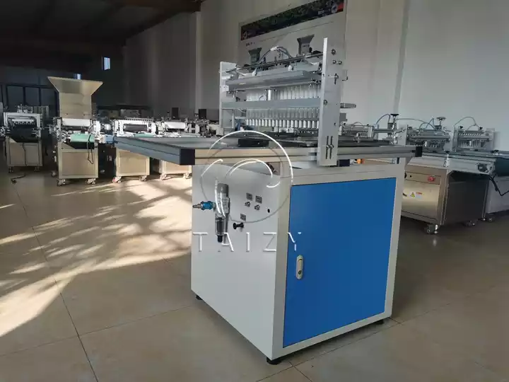 manual nursery tray seeder