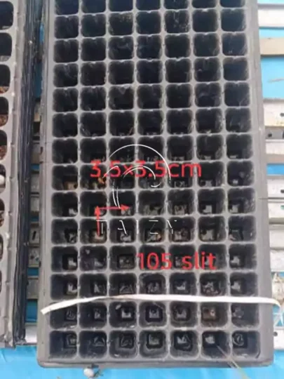 seed plug tray for seeding machine