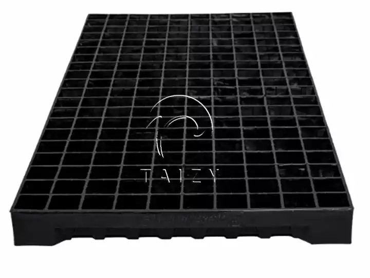special black 200-cell seedling tray